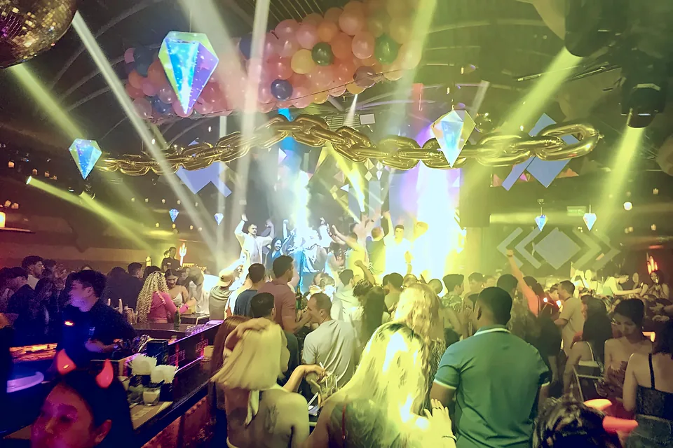 Laser beams over a full room at Lucifer Club